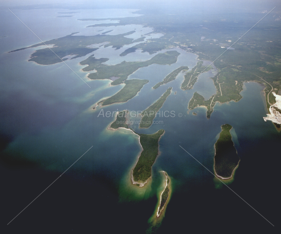 Les Cheneaux Islands in Les Cheneaux Is. County, Michigan